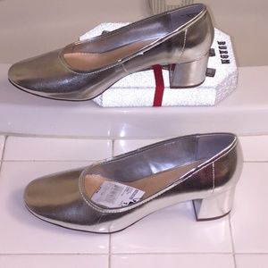 Middleton Silver Slip-on Pumps - NWT